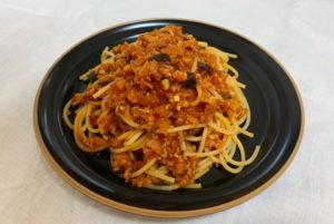 旨味たっぷり！乾燥きのこのトマトソース